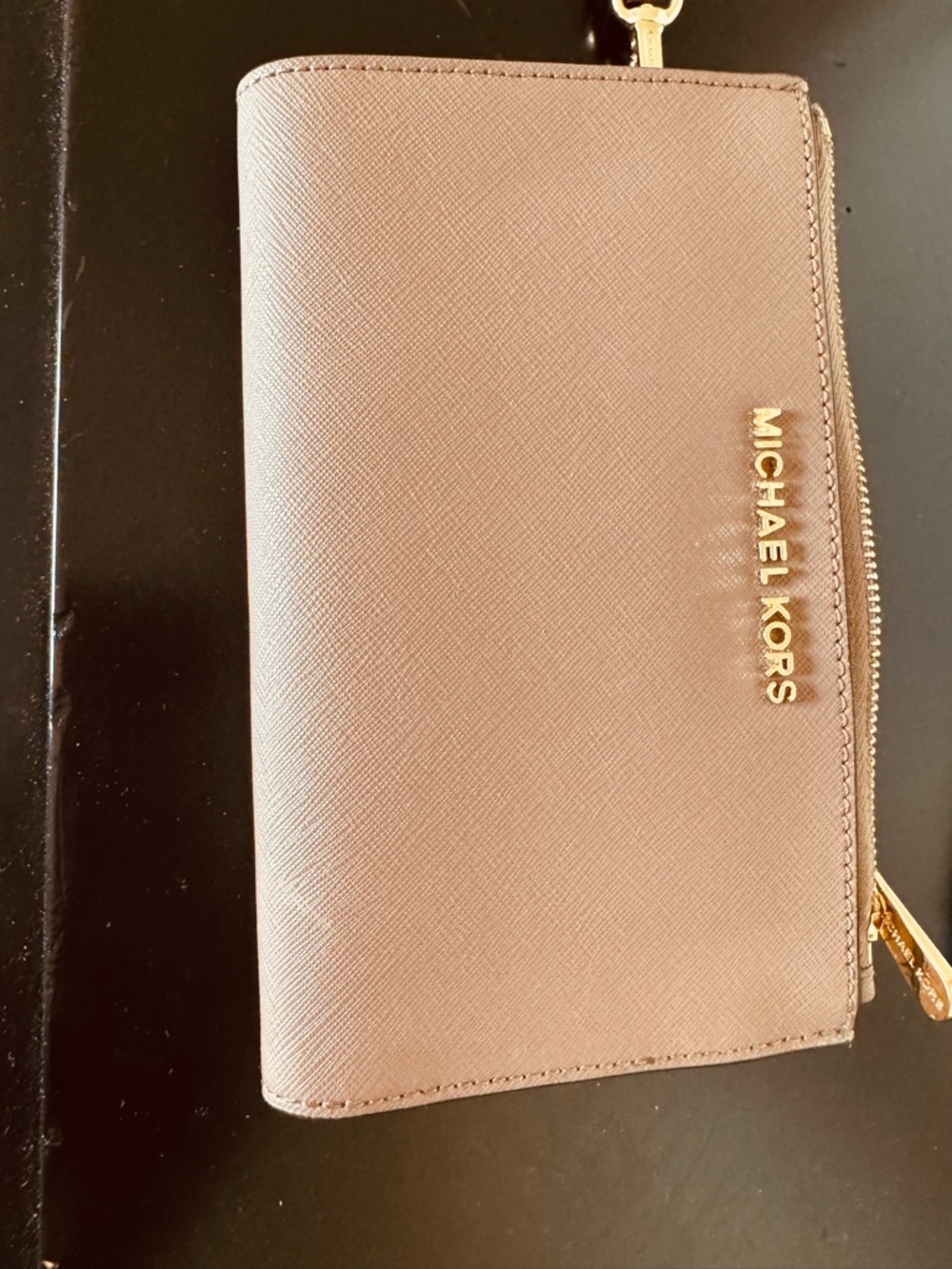 Michael Kors jet set wristlet wallet in mauve blush